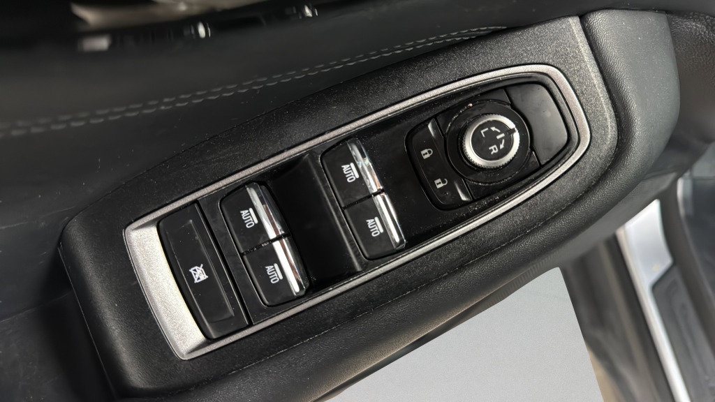 Used 2021 Subaru Outback Limited image 14