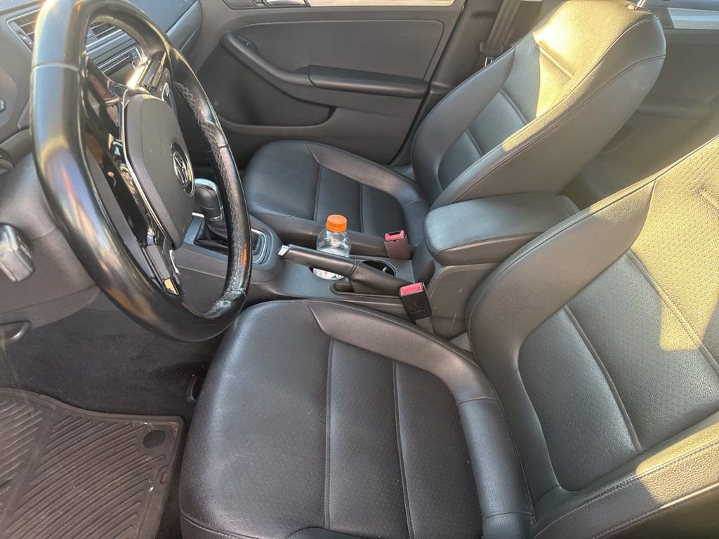 Used 2018 Volkswagen Jetta Wolfsburg Edition image 8