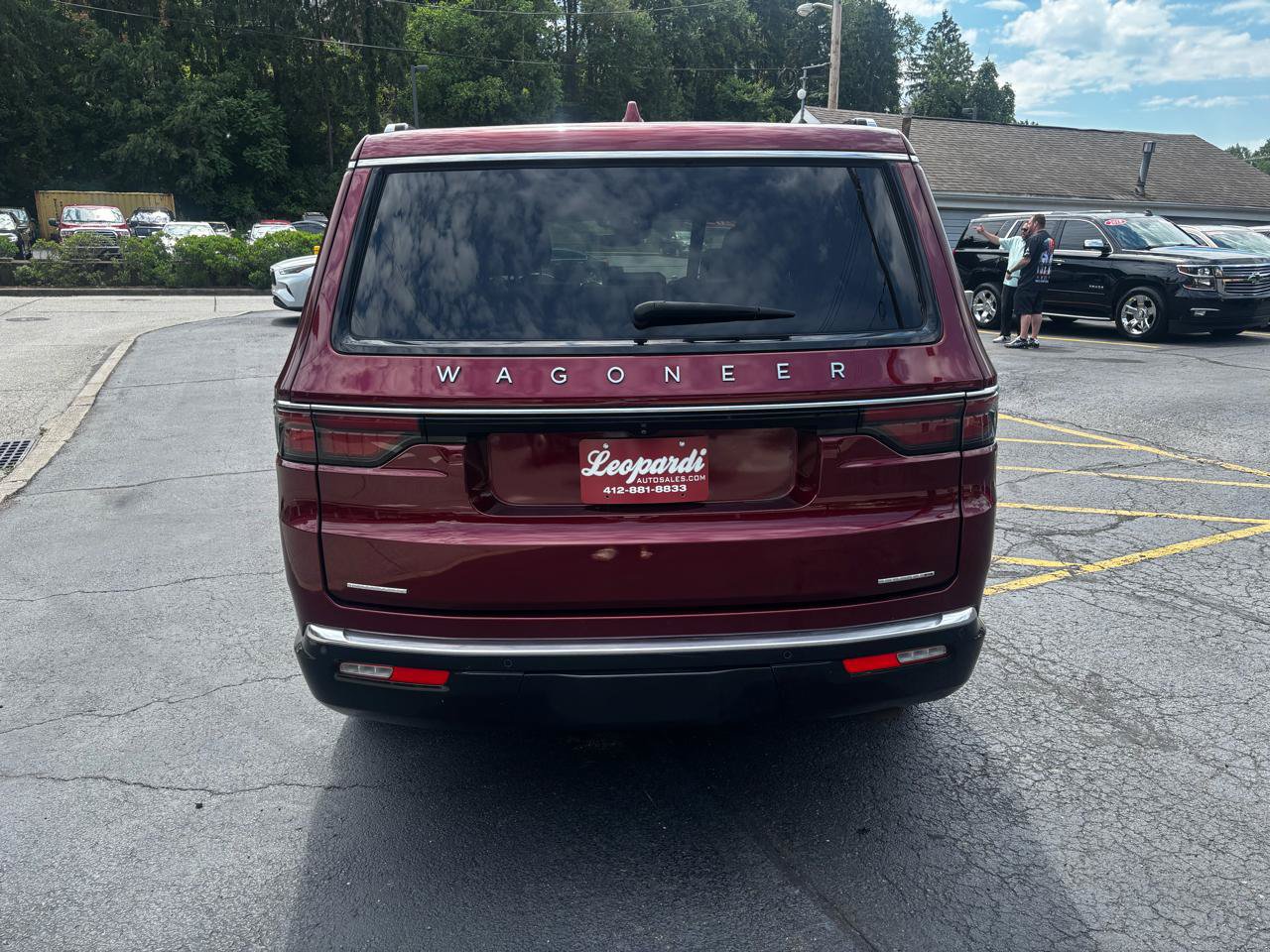 Used 2022 Jeep Wagoneer Series III w/ Premium Group I AWD/4WD image 6