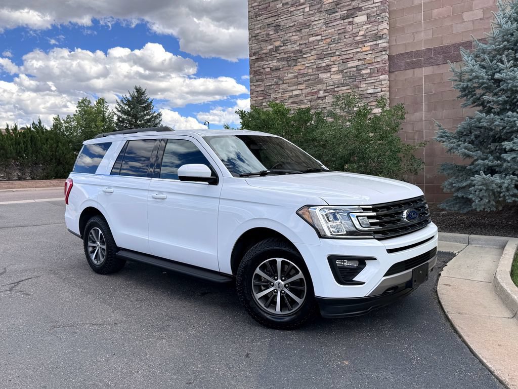 Used 2018 Ford Expedition XLT AWD/4WD image 2