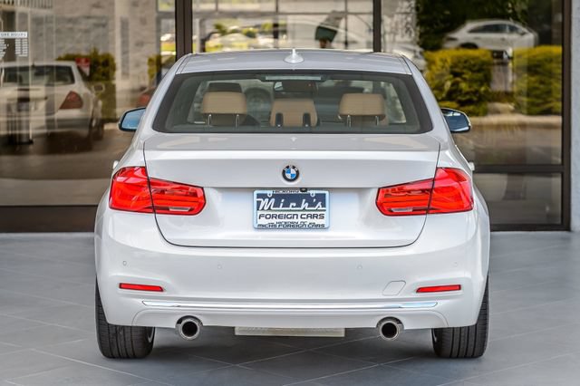 Used 2018 BMW 340i xDrive Sedan AWD/4WD image 8