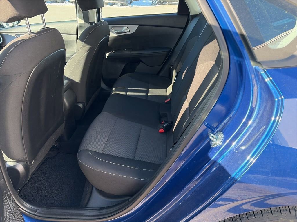 Used 2023 Kia Forte LXS w/ LXS Technology Package FWD image 11