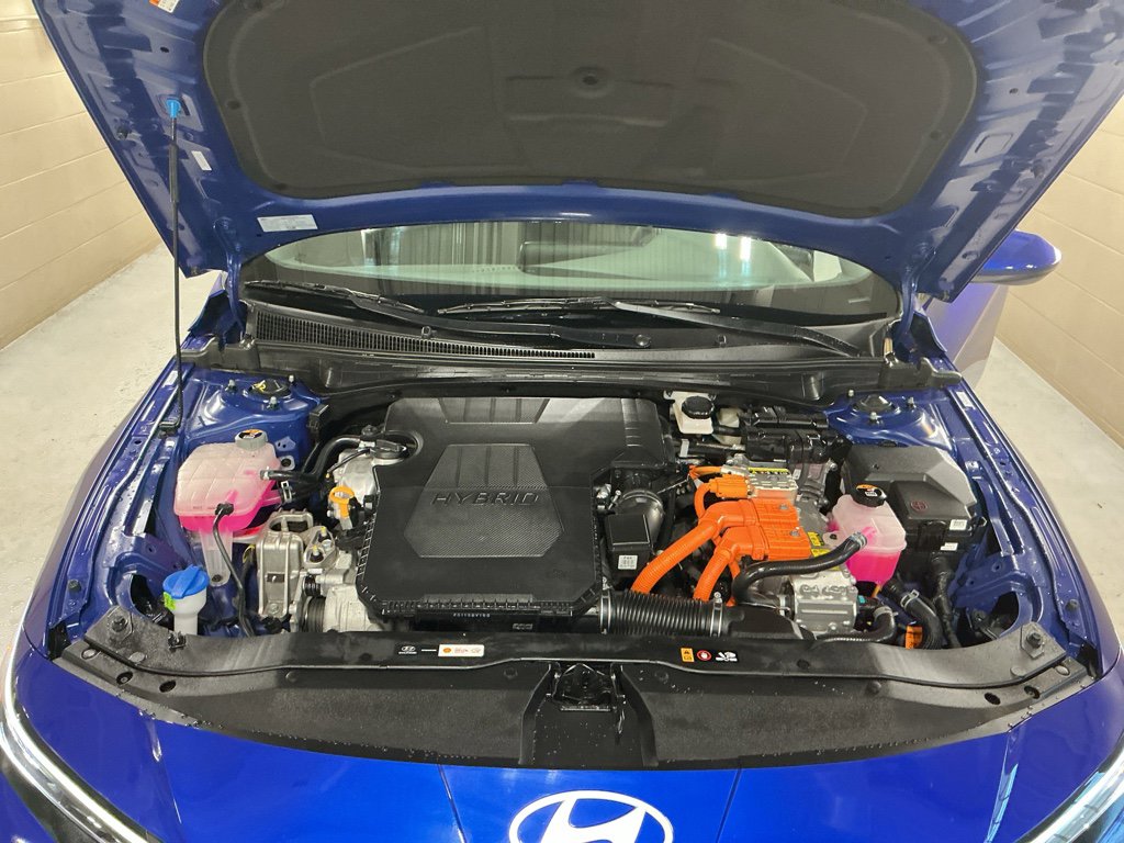 Certified 2024 Hyundai Elantra Blue image 17