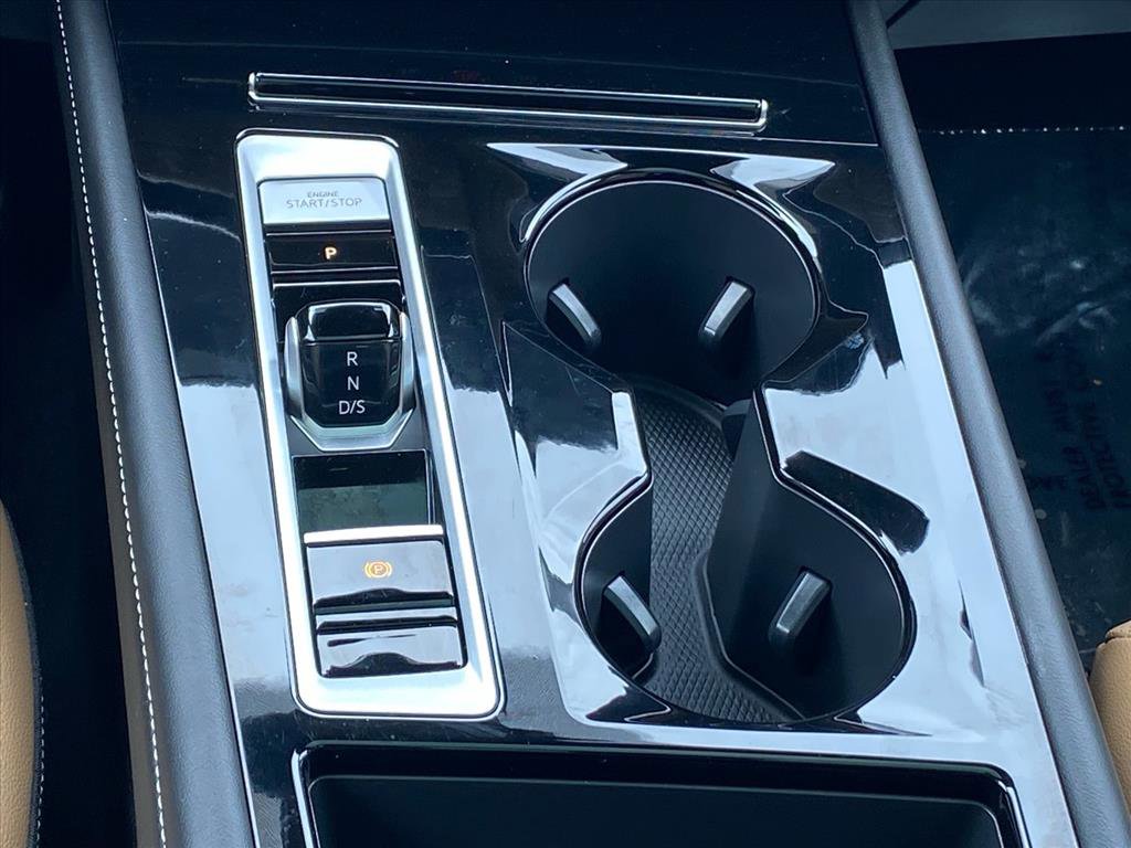 Used 2025 Volkswagen Atlas Cross Sport SEL R-Line image 7