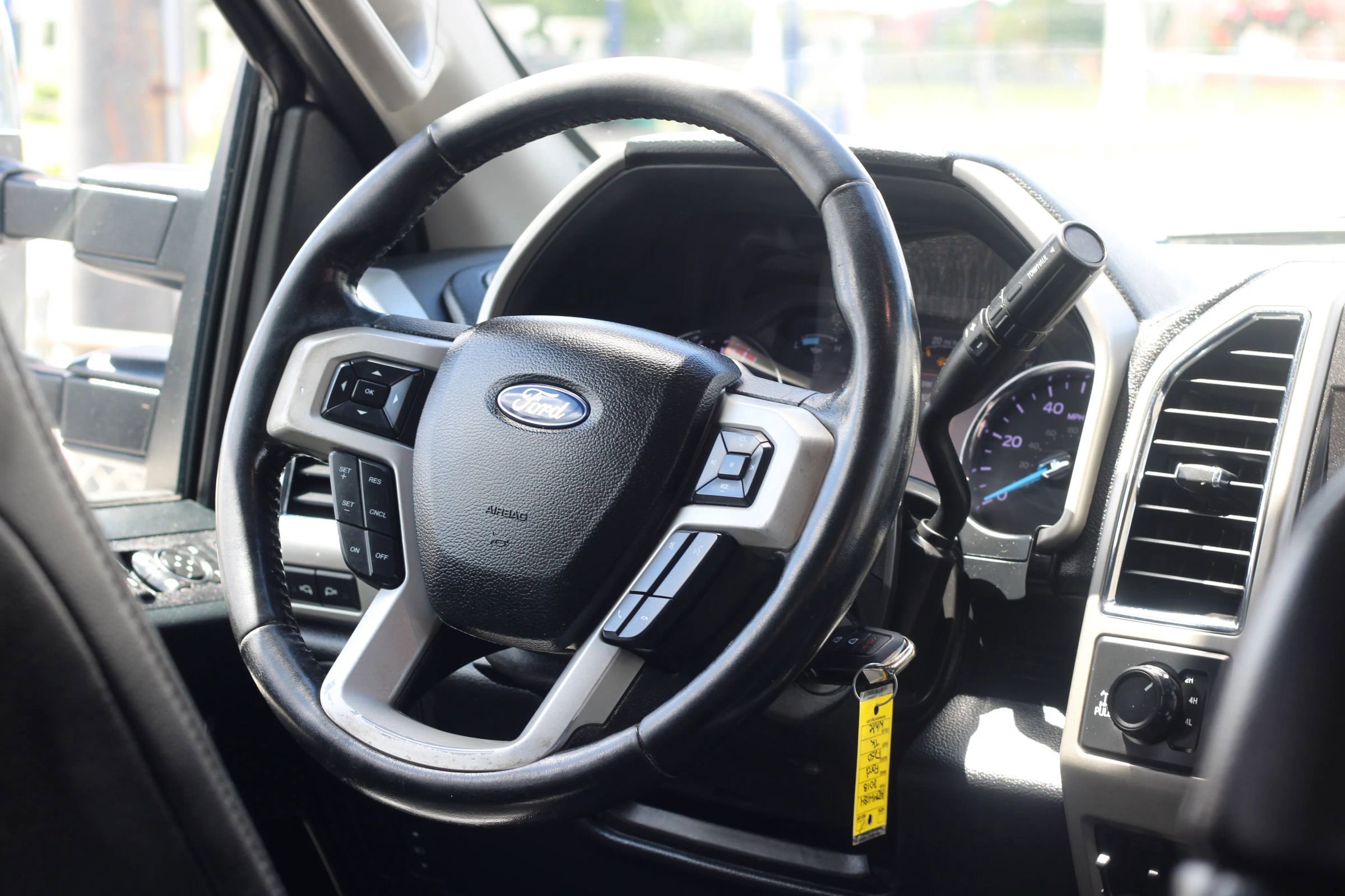 Used 2018 Ford F250 Lariat w/ Chrome Package AWD/4WD image 14