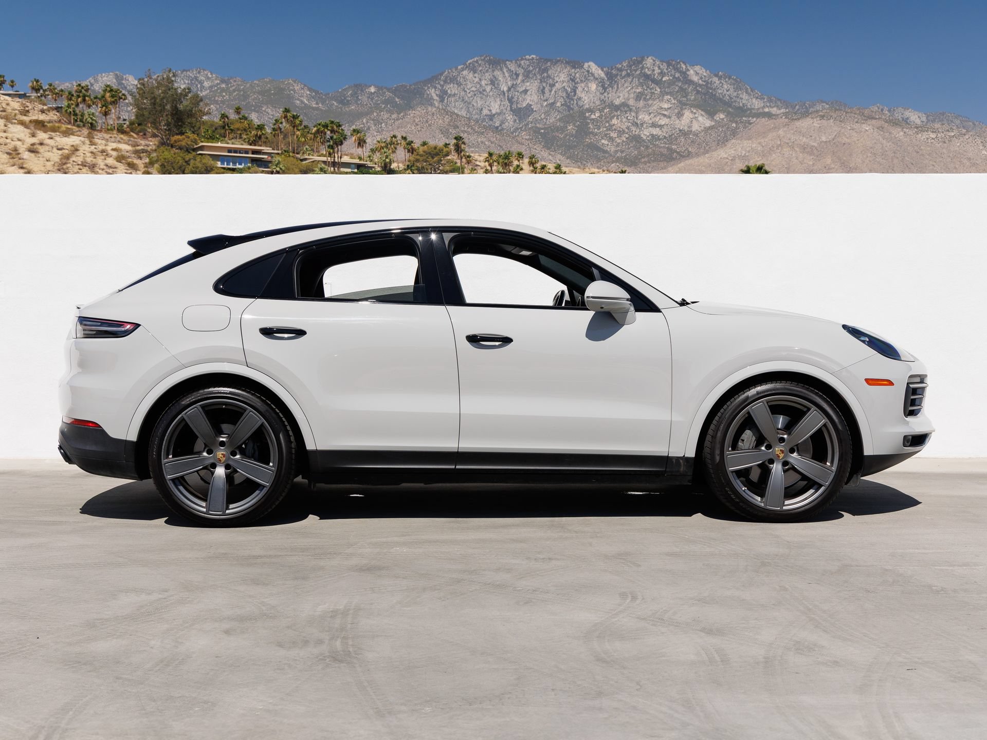 Certified 2023 Porsche Cayenne S AWD/4WD image 8