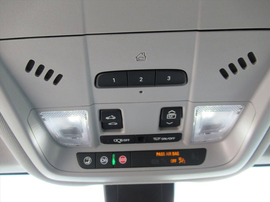 Used 2022 GMC Terrain SLT w/ Infotainment Package II image 27