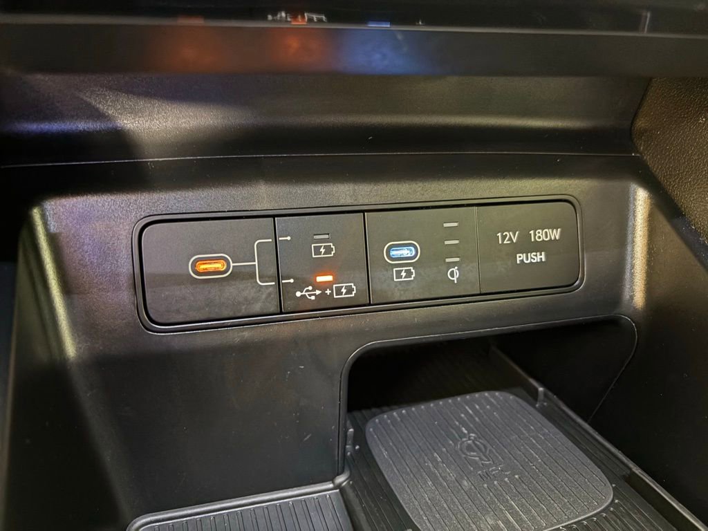 Used 2025 Hyundai Santa Cruz Limited image 30