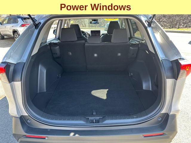 Used 2024 Toyota RAV4 LE AWD/4WD image 11