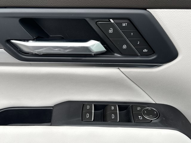 New 2026 GMC Terrain Denali w/ LPO, Black Badging Package image 19