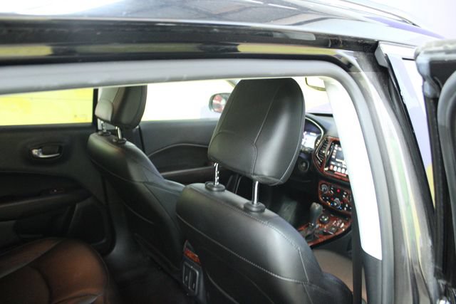 Used 2021 Jeep Compass Limited AWD/4WD image 10