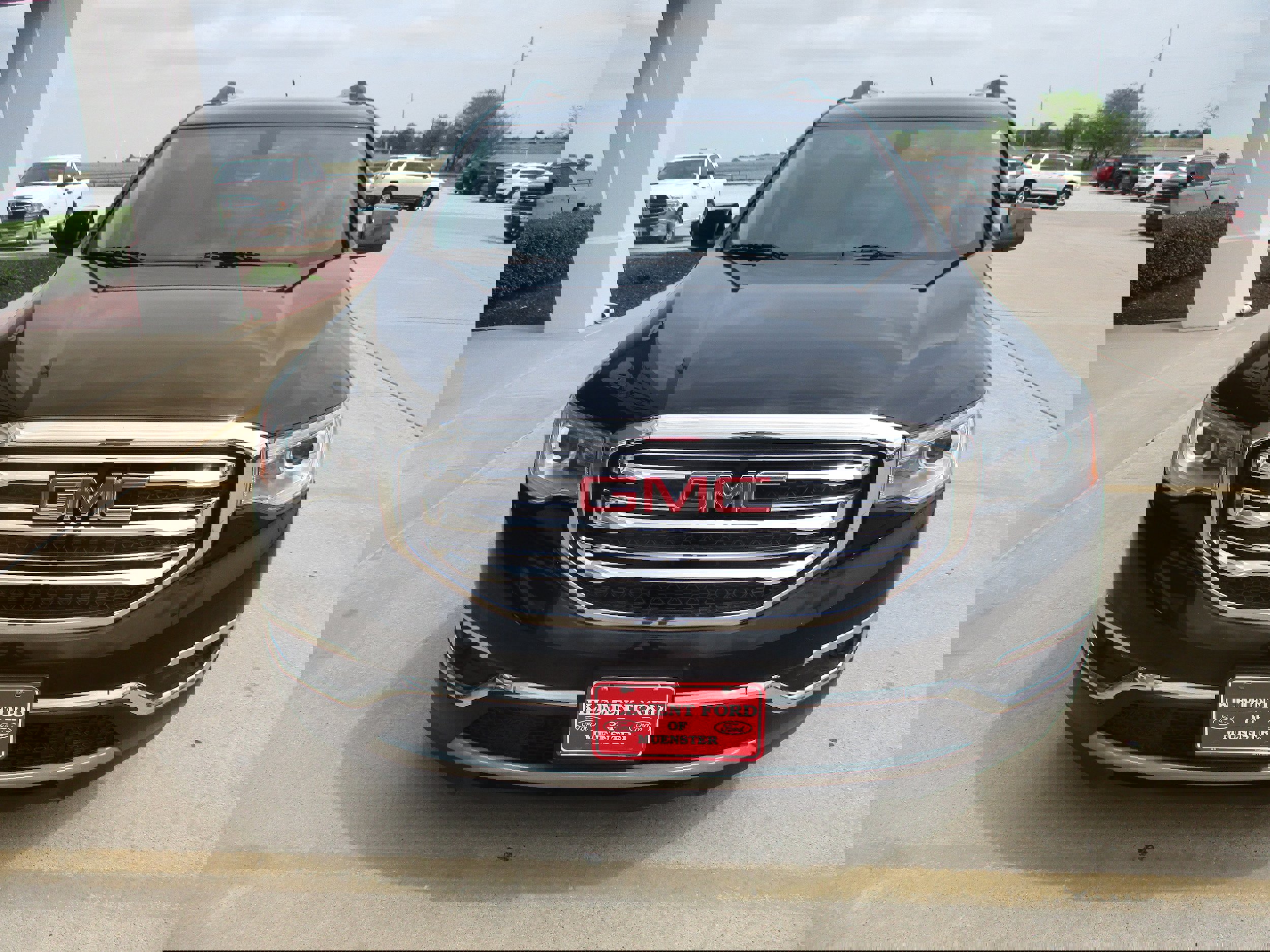 Used 2017 GMC Acadia SLT image 11