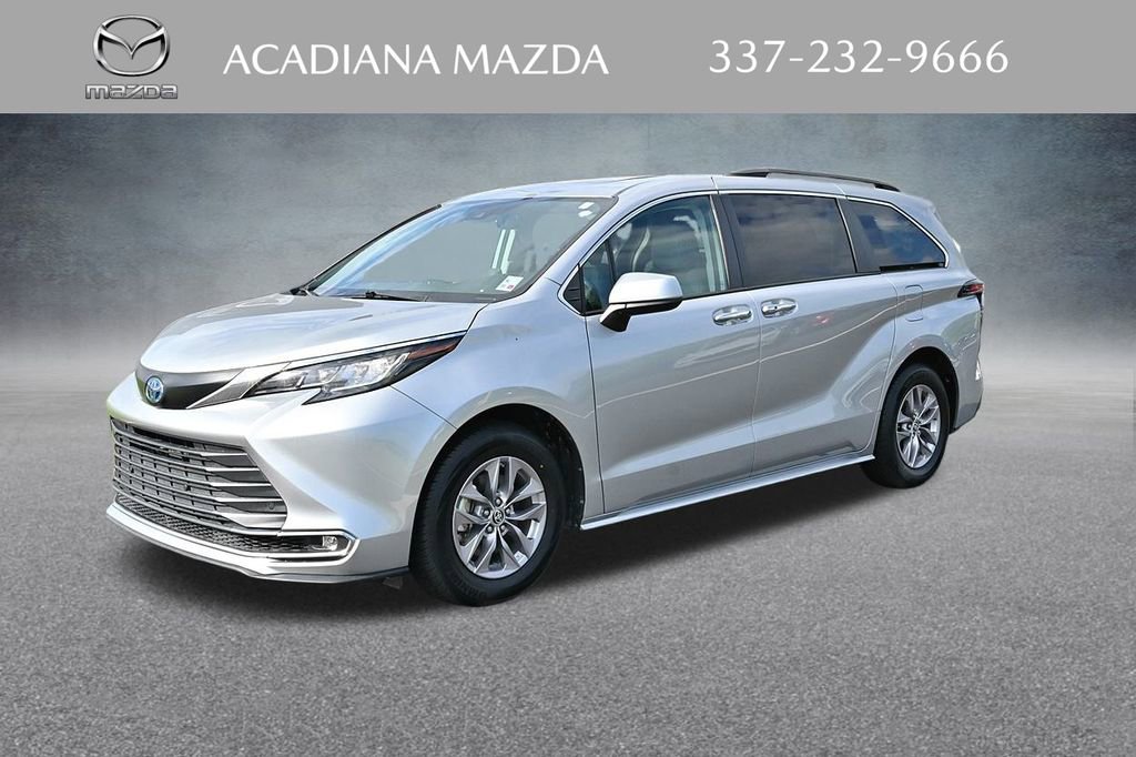Used 2023 Toyota Sienna XLE