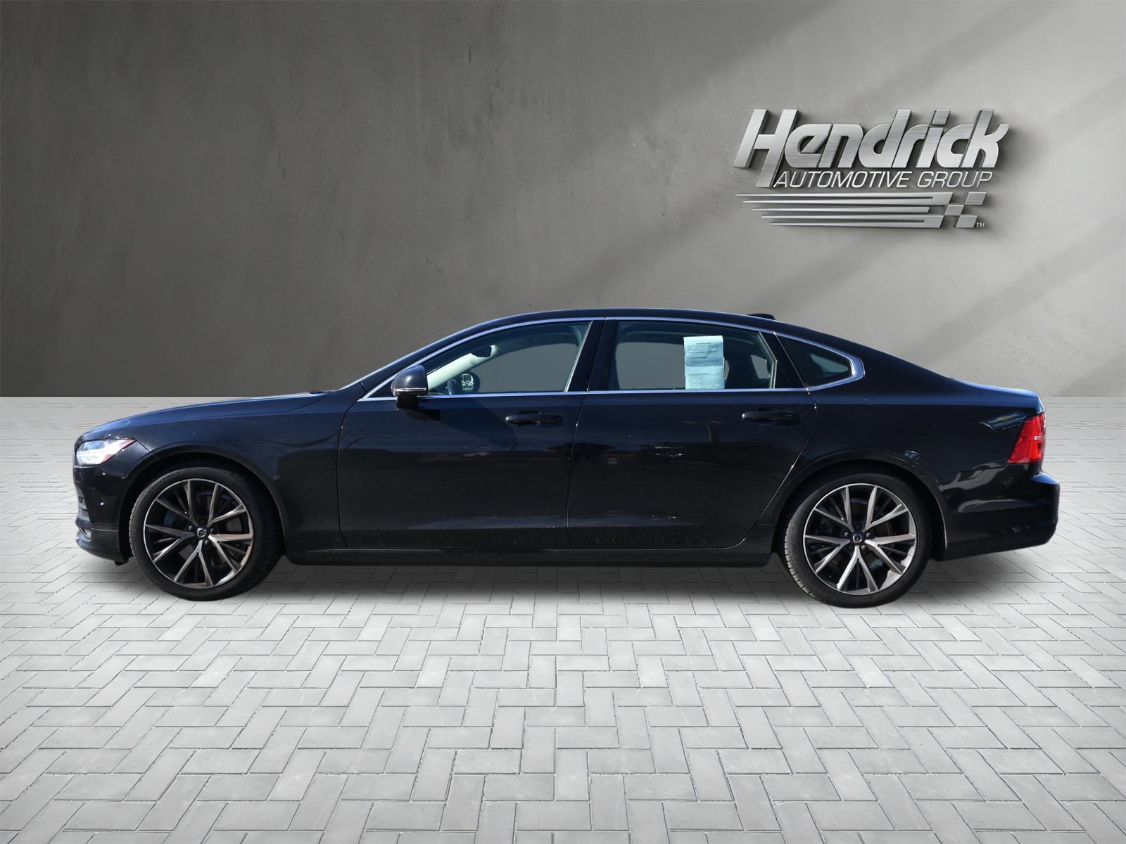 Used 2018 Volvo S90 T6 Momentum w/ Convenience Package image 7