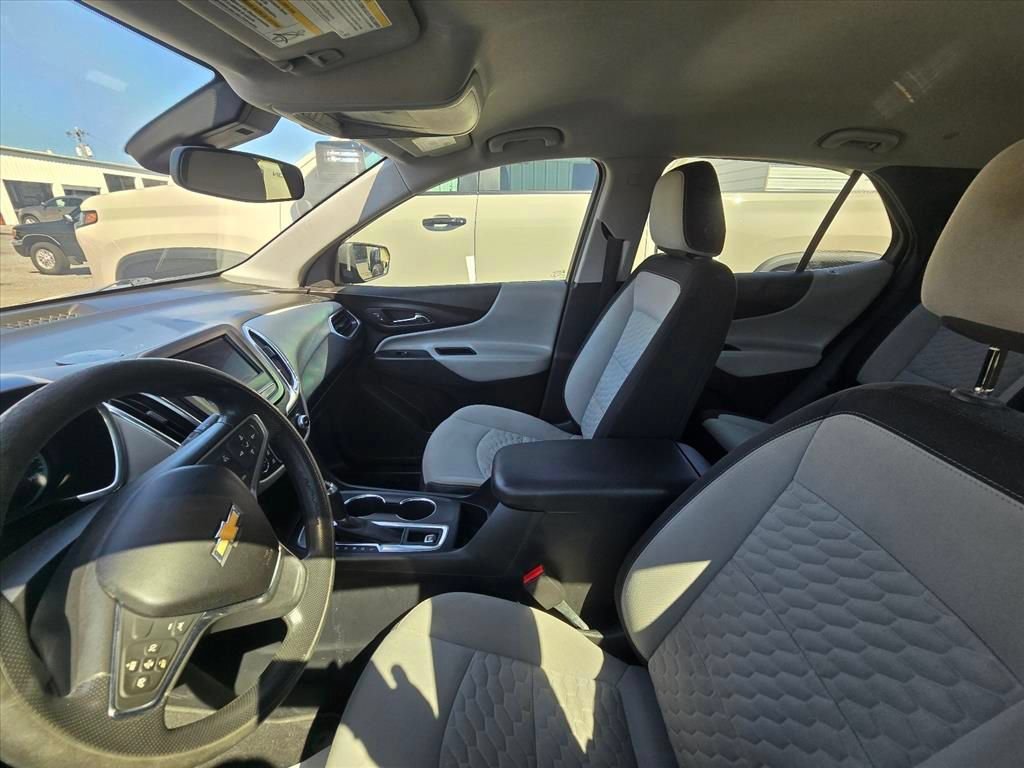 Used 2020 Chevrolet Equinox LS FWD image 4