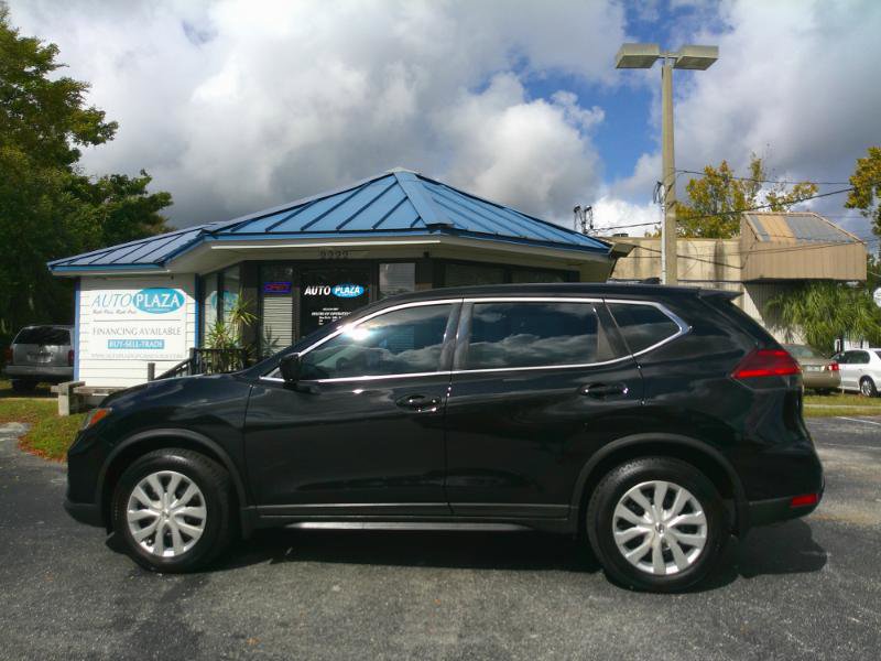 Used 2017 Nissan Rogue S image 10