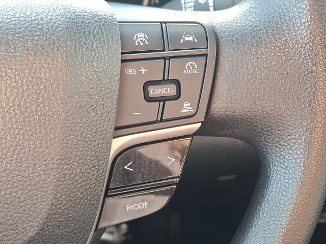 Used 2025 Toyota Camry LE FWD image 21