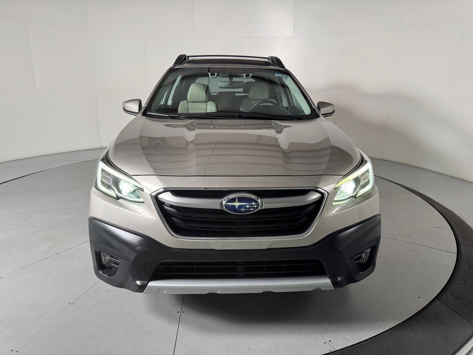Used 2020 Subaru Outback Limited w/ Popular Package #2 AWD/4WD image 8