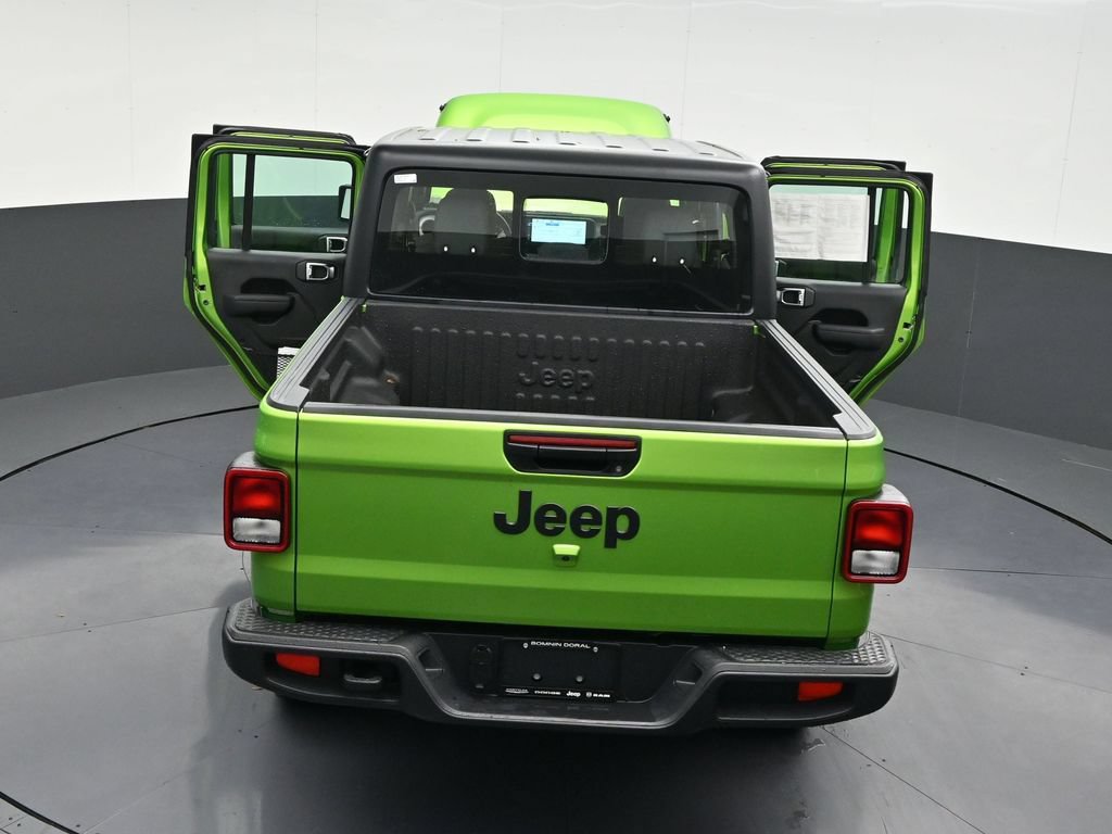 Used 2025 Jeep Gladiator Sport AWD/4WD image 35