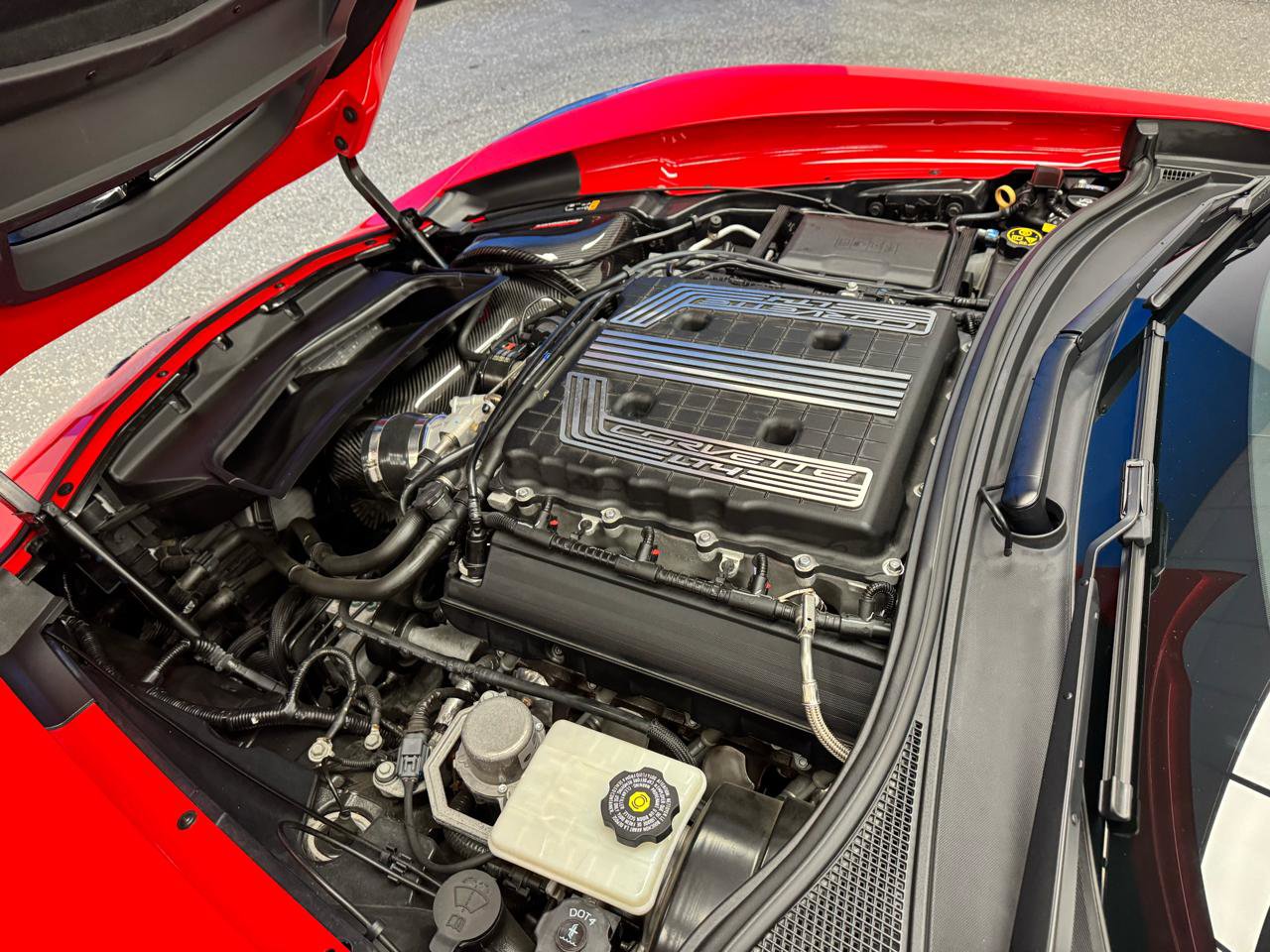 Used 2019 Chevrolet Corvette Z06 RWD image 24