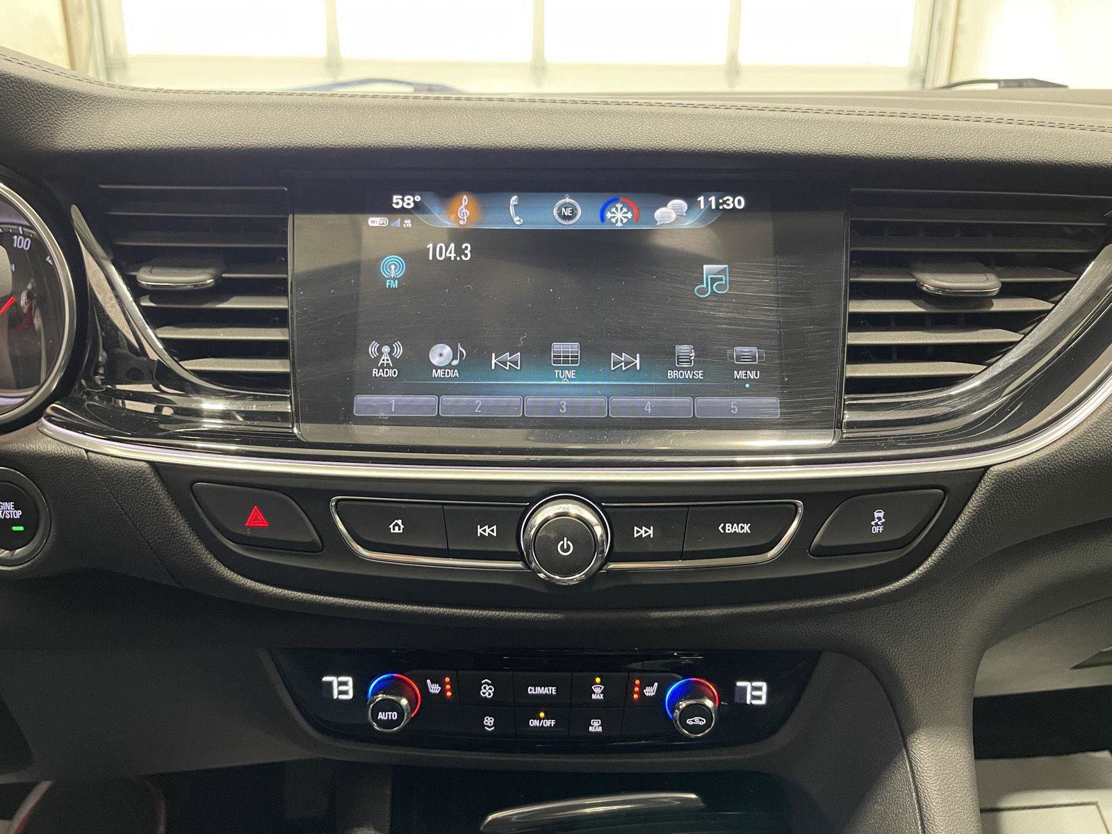 Used 2018 Buick Regal Essence w/ Driver Confidence Package #1 image 25