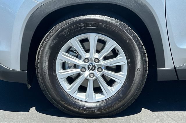 Certified 2025 Toyota Grand Highlander FWD image 32