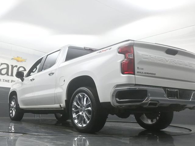 Used 2023 Chevrolet Silverado 1500 LTZ w/ LTZ Premium Package AWD/4WD image 5