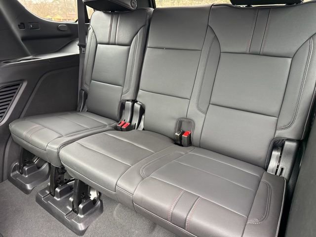 Used 2024 Chevrolet Tahoe RST w/ Luxury Package AWD/4WD image 24