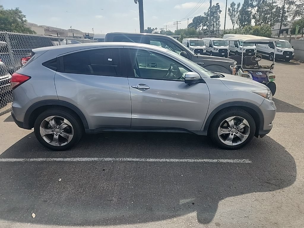Used 2017 Honda HR-V EX image 16