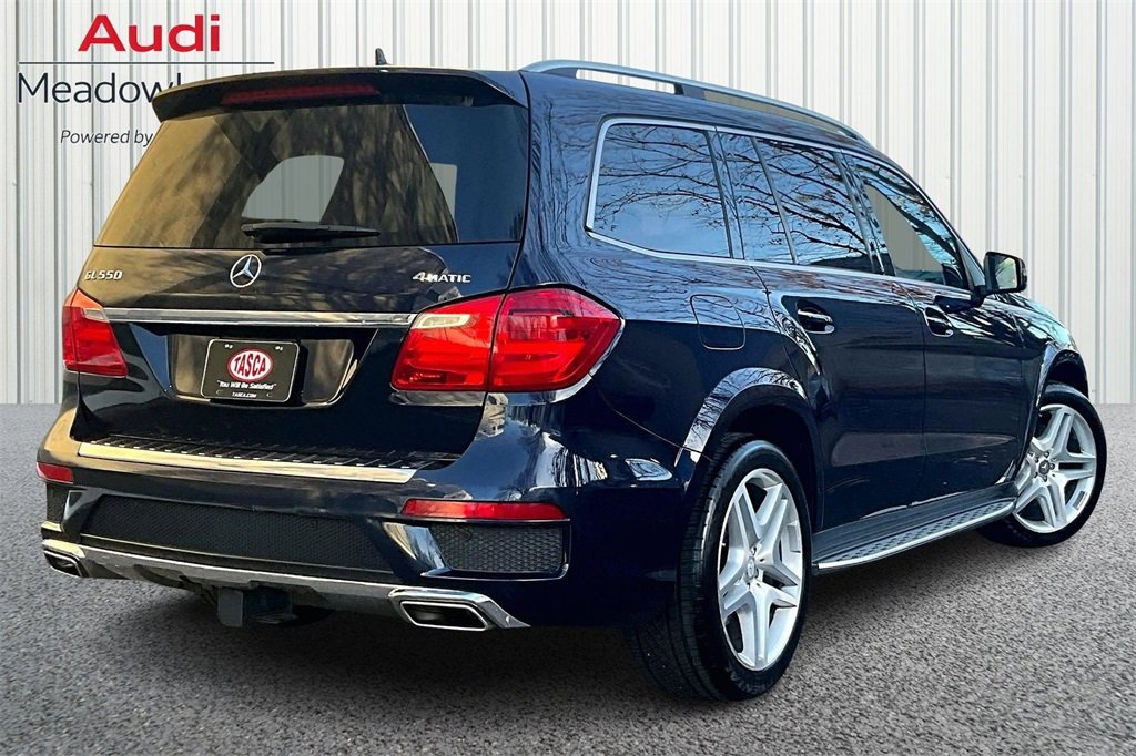 Used 2016 Mercedes-Benz GL 550 4MATIC image 6