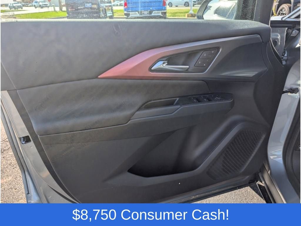 New 2026 Chevrolet Equinox EV RS image 14