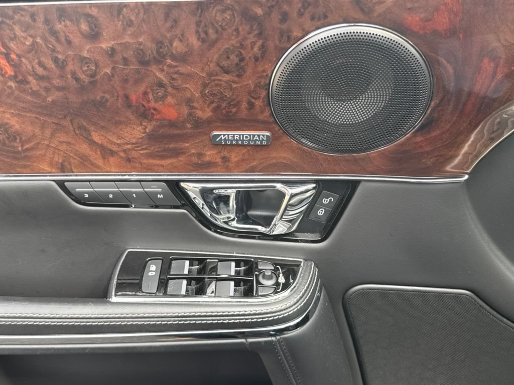 Used 2017 Jaguar XJ L Portfolio AWD/4WD image 29