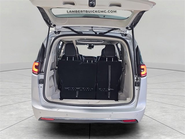 Used 2024 Chrysler Pacifica Limited image 28