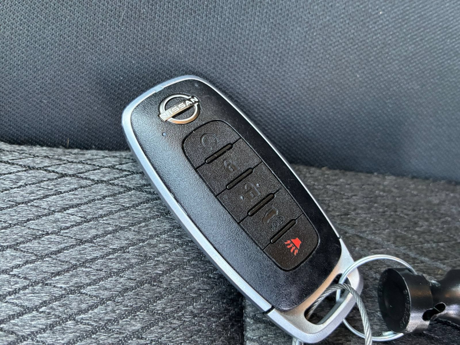 Used 2026 Nissan Rogue SV AWD/4WD image 26