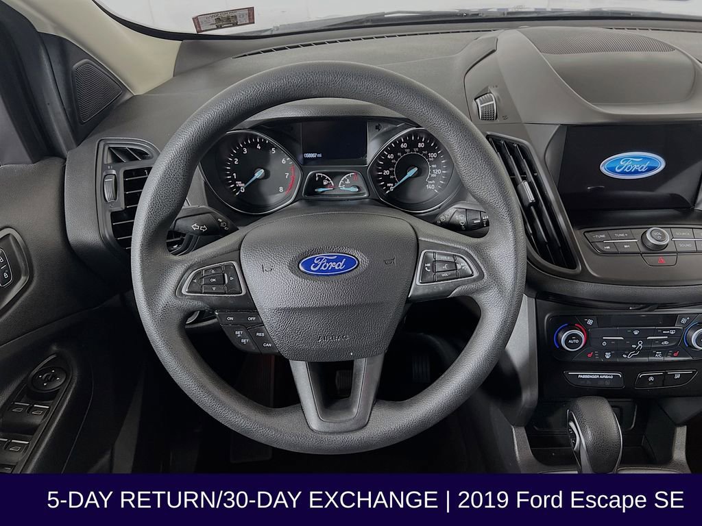 Used 2019 Ford Escape SE image 14