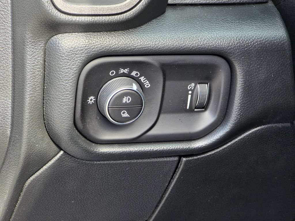 New 2026 RAM 3500 Tradesman AWD/4WD image 33