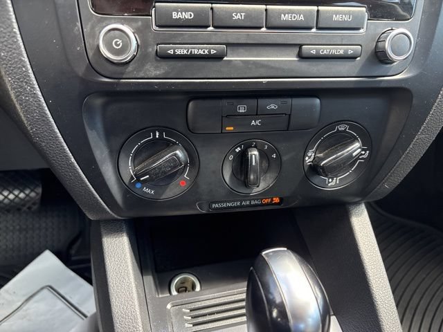 Used 2014 Volkswagen Jetta SE FWD image 21