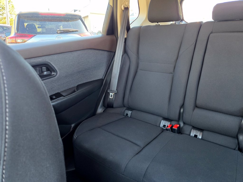 Used 2023 Nissan Rogue S AWD/4WD image 24
