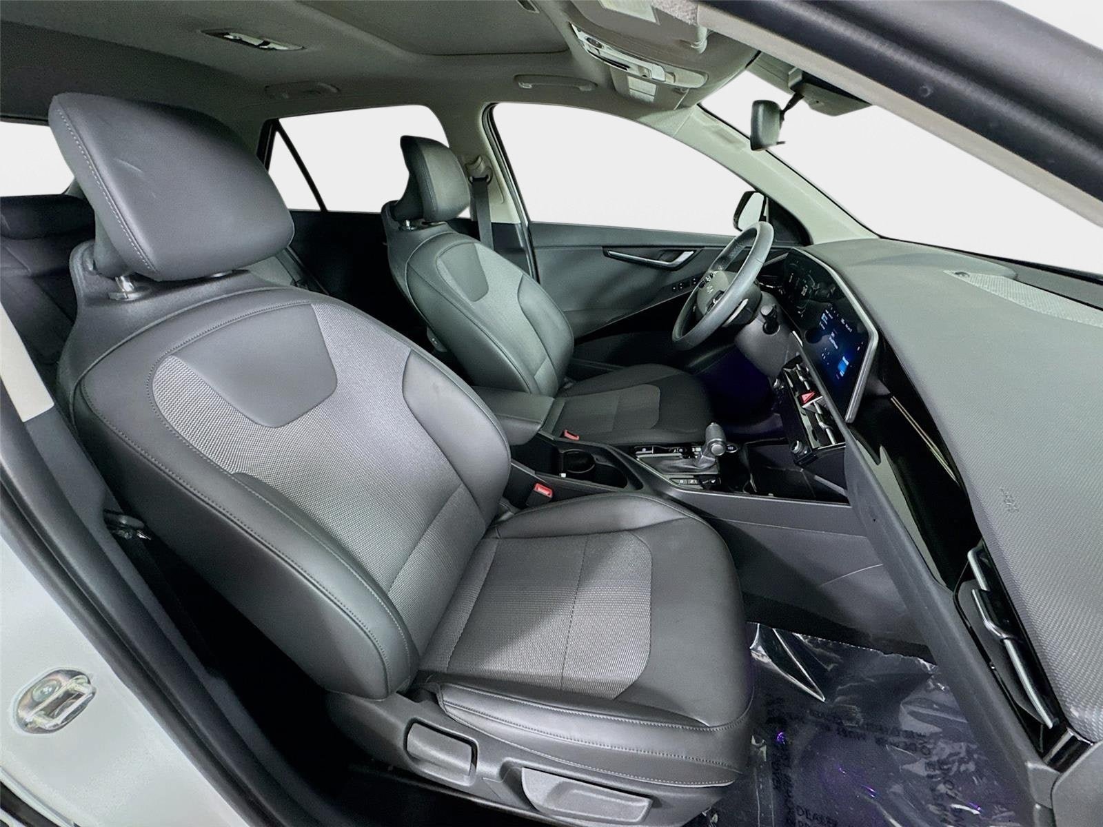 Certified 2023 Kia Niro EX Touring FWD image 28