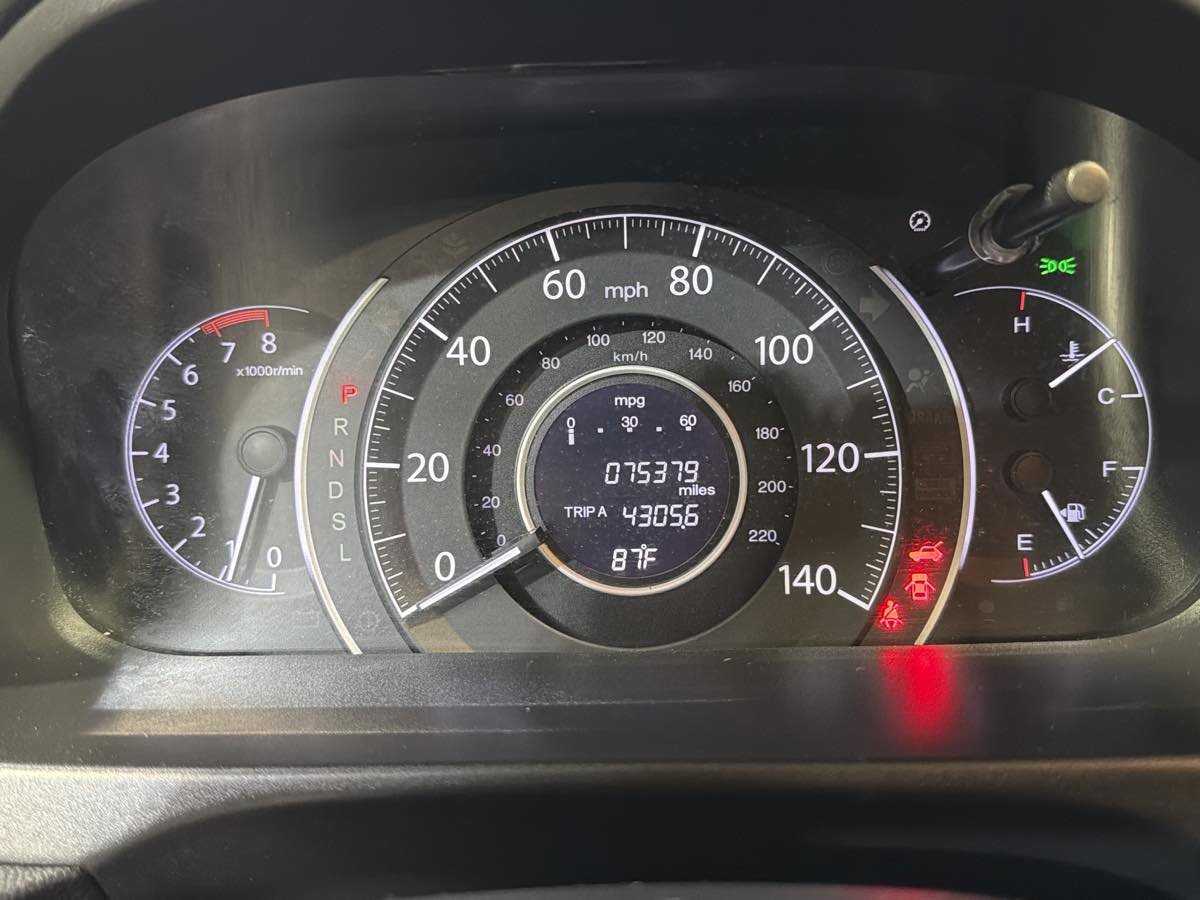 Used 2015 Honda CR-V LX image 12
