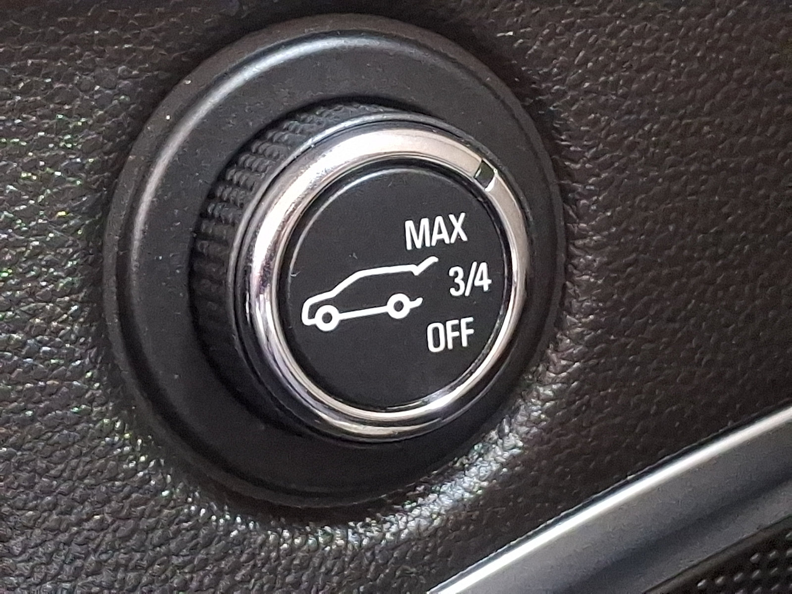 Used 2019 Buick Enclave Essence AWD/4WD image 29