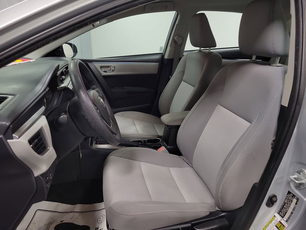 Used 2015 Toyota Corolla LE image 13
