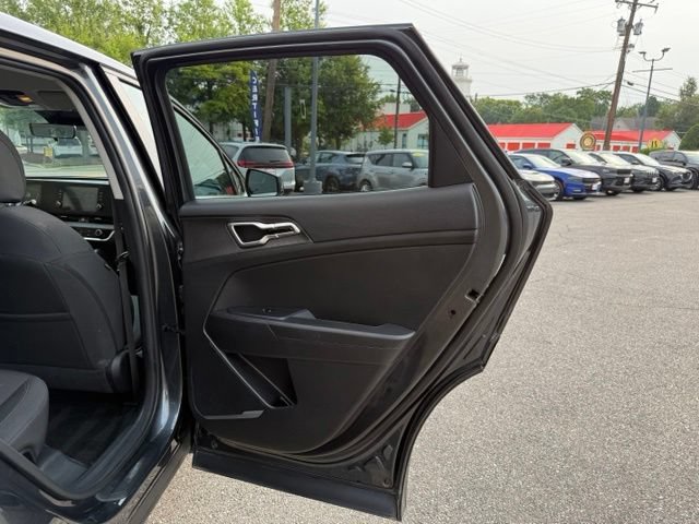 Used 2024 Kia Sportage LX AWD/4WD image 27