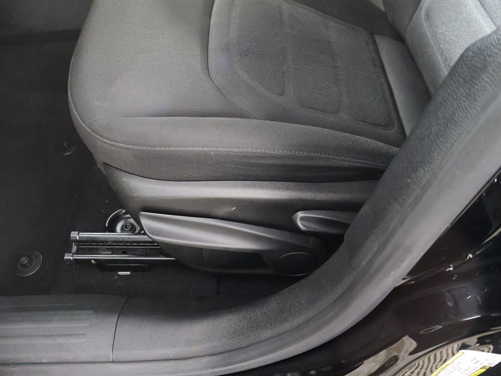 Used 2018 Jeep Renegade Latitude image 27