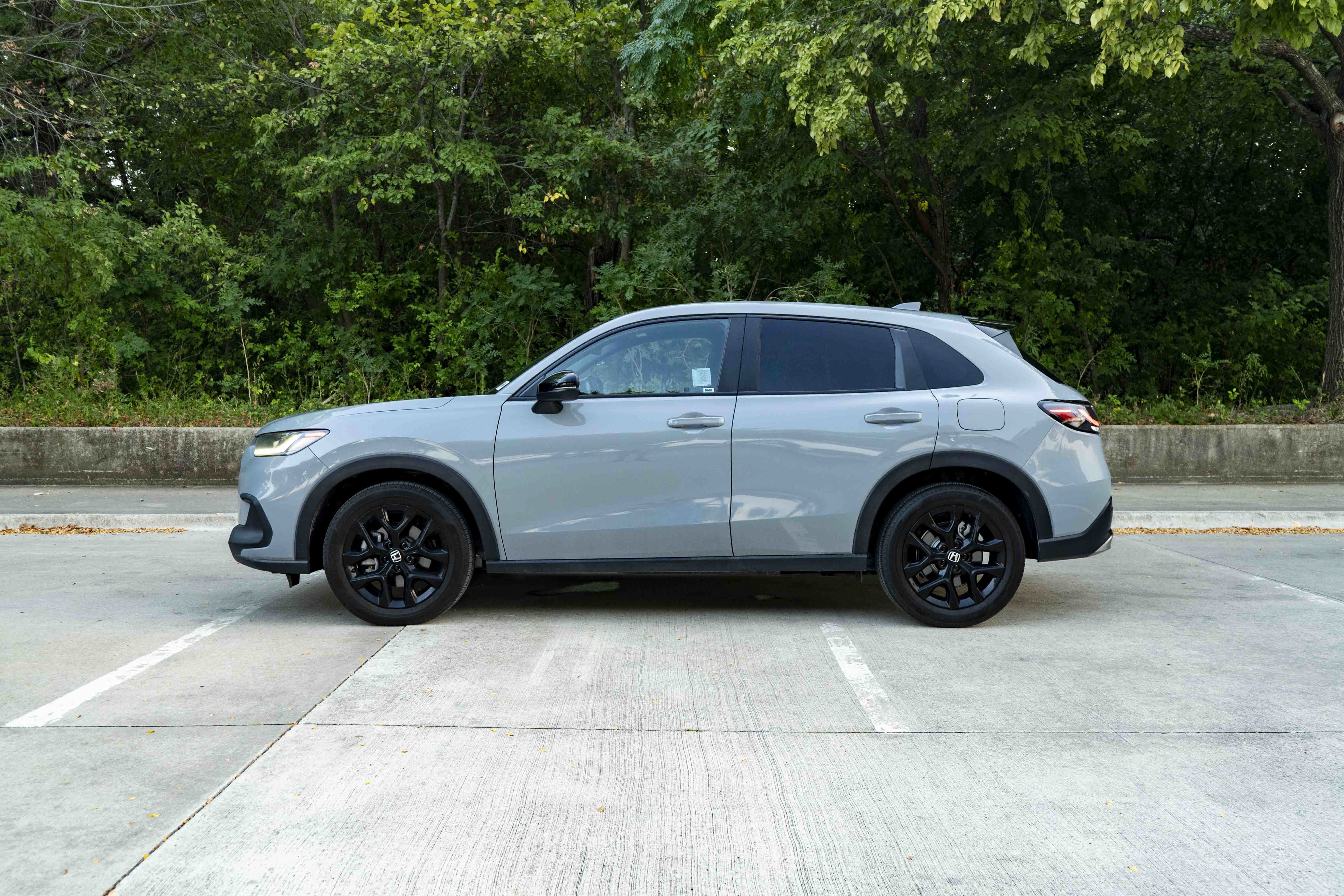 Certified 2025 Honda HR-V Sport image 6