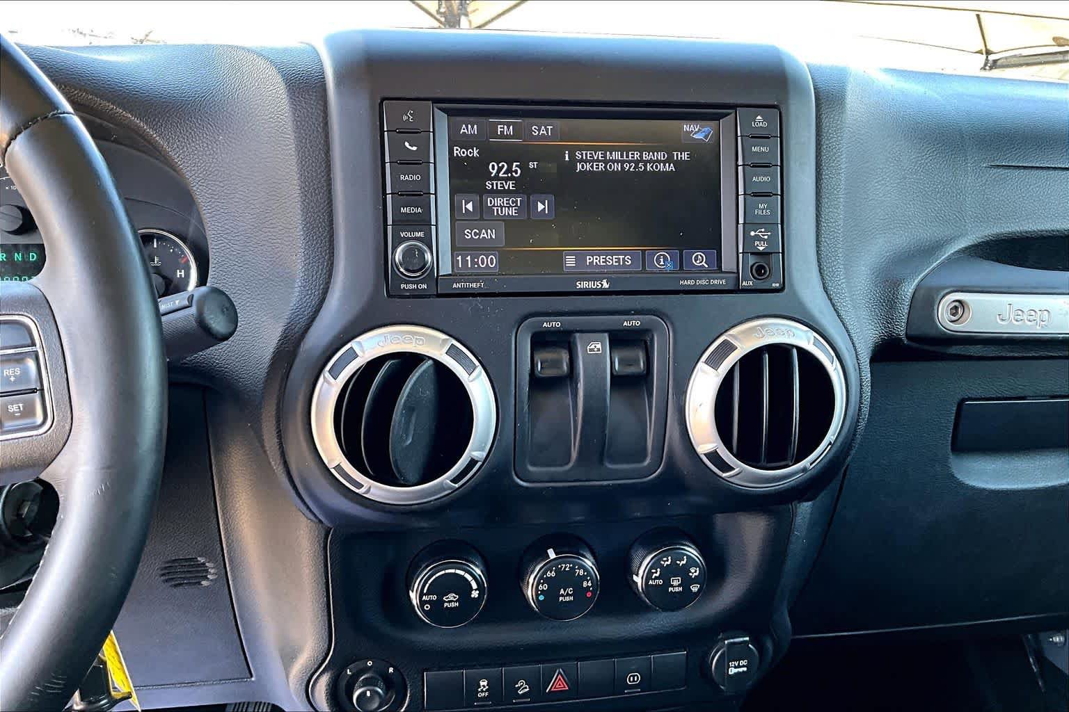 Used 2012 Jeep Wrangler Sahara w/ Connectivity Group AWD/4WD image 29