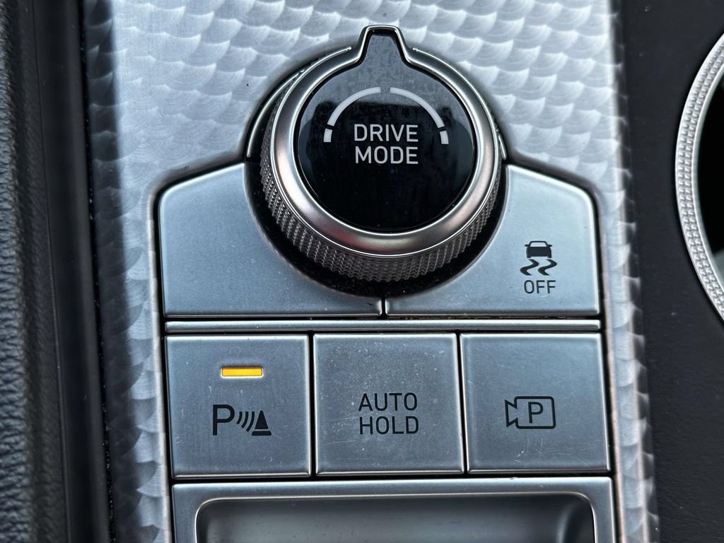 Used 2023 Genesis G70 2.0T w/ Sport Prestige Package AWD/4WD image 33
