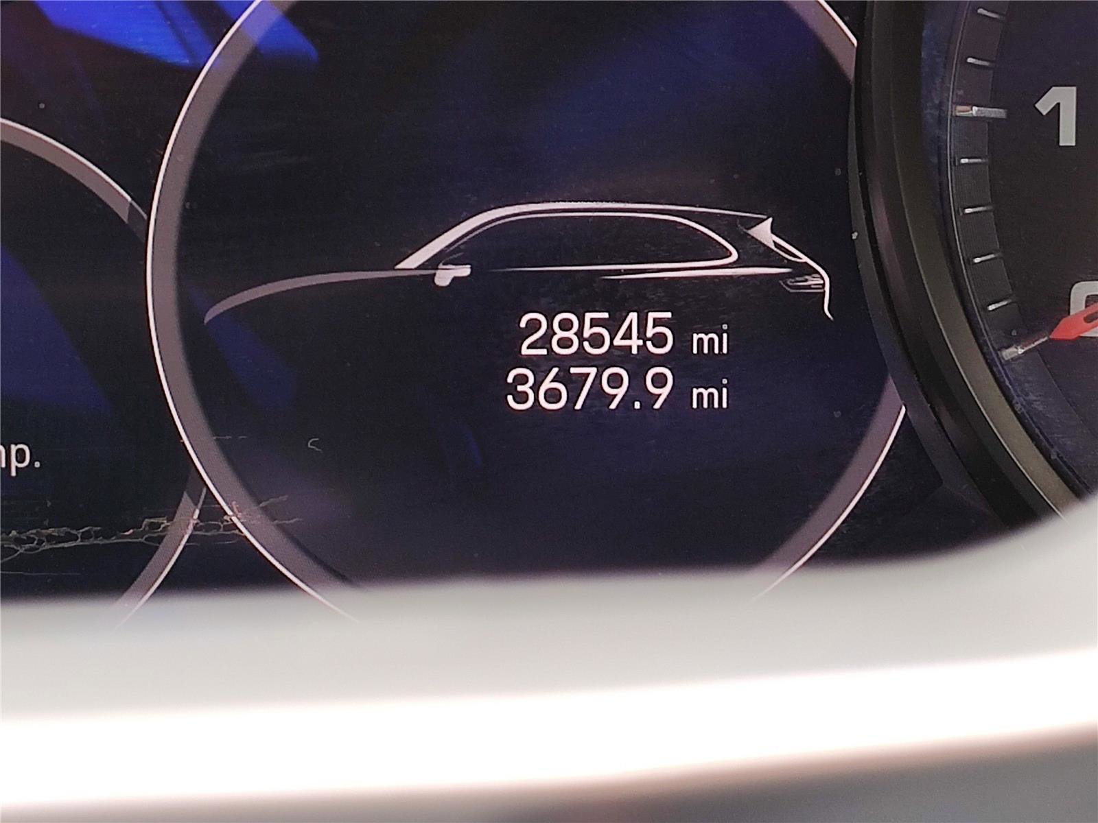 Used 2023 Porsche Cayenne Platinum Edition image 29