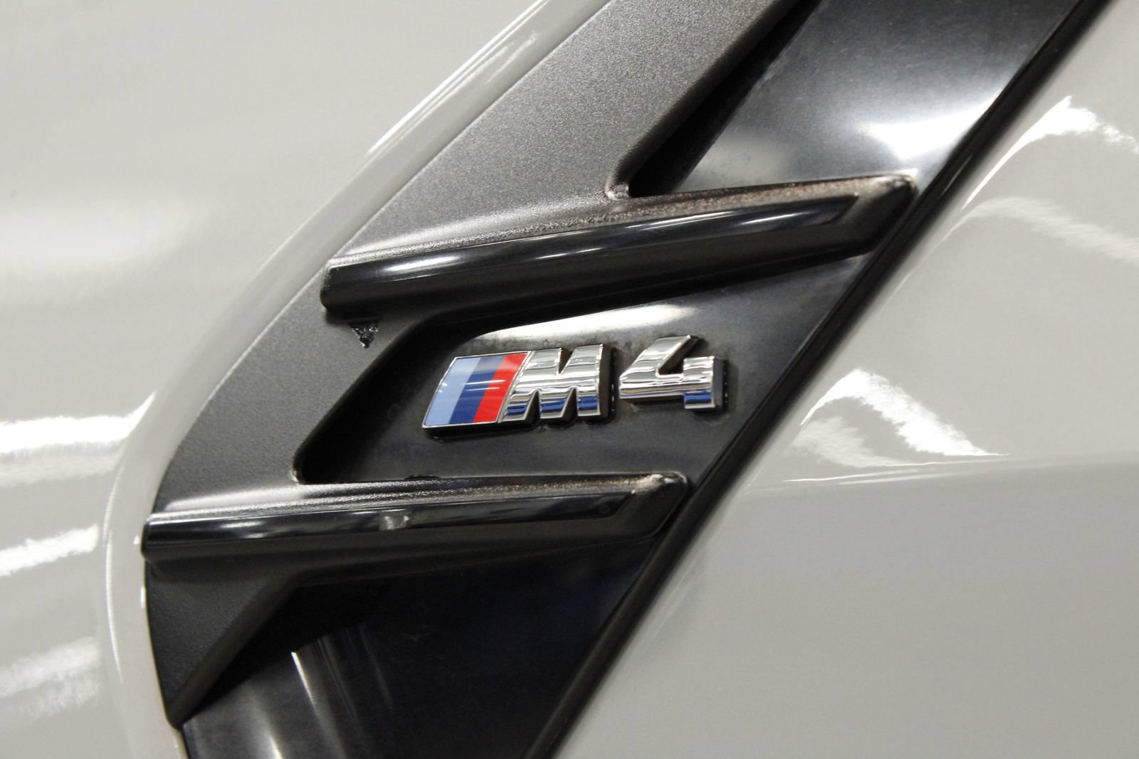 Used 2021 BMW M4 Coupe w/ Executive Package RWD image 14