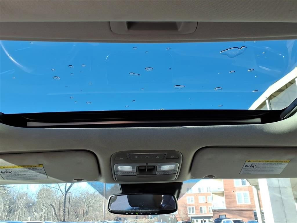 Used 2022 Kia Telluride SX w/ Nightfall Edition Package image 16